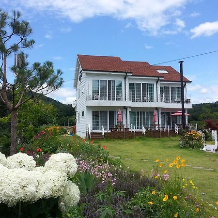 Walking Sky Pension Капхьон Екстериор снимка